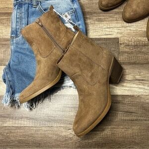 Old Navy Faux-Suede Western Ankle Boots size 9